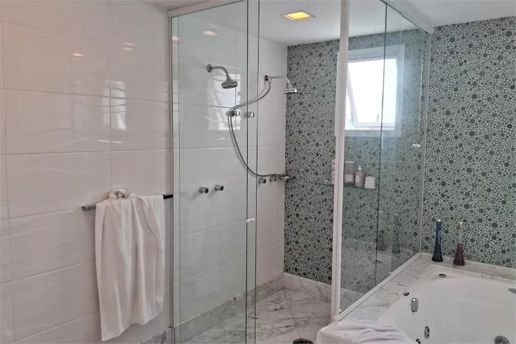 Apartamento à venda 281m² mobiliado, 4 suítes, 4 vagas no Morumbi
