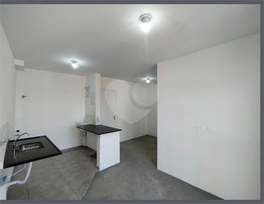 Apartamento de 33m2 localizado na Saúde