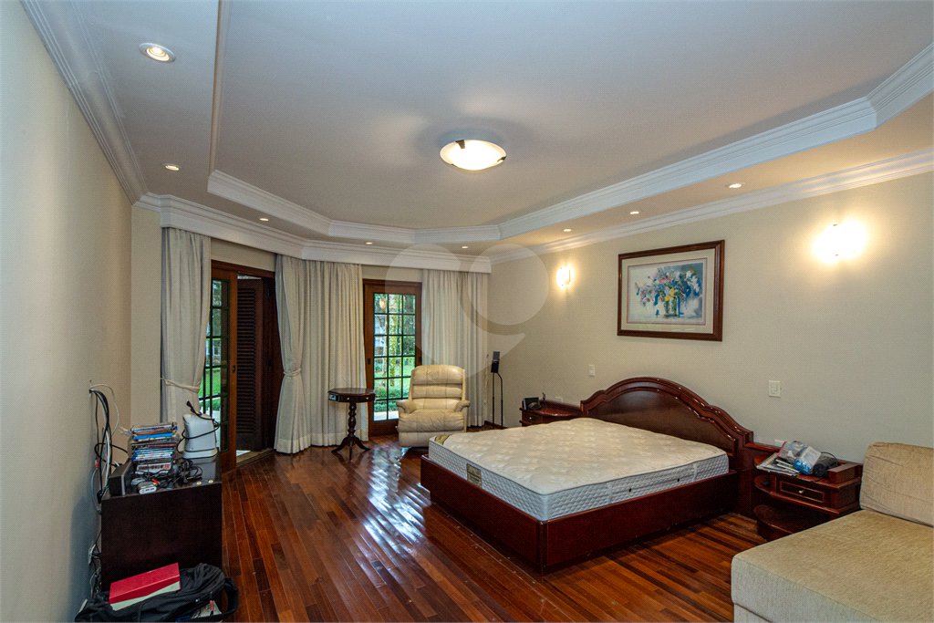 Casa à venda com 4 suítes no condomínio Chácara Flora, São Paulo - SP