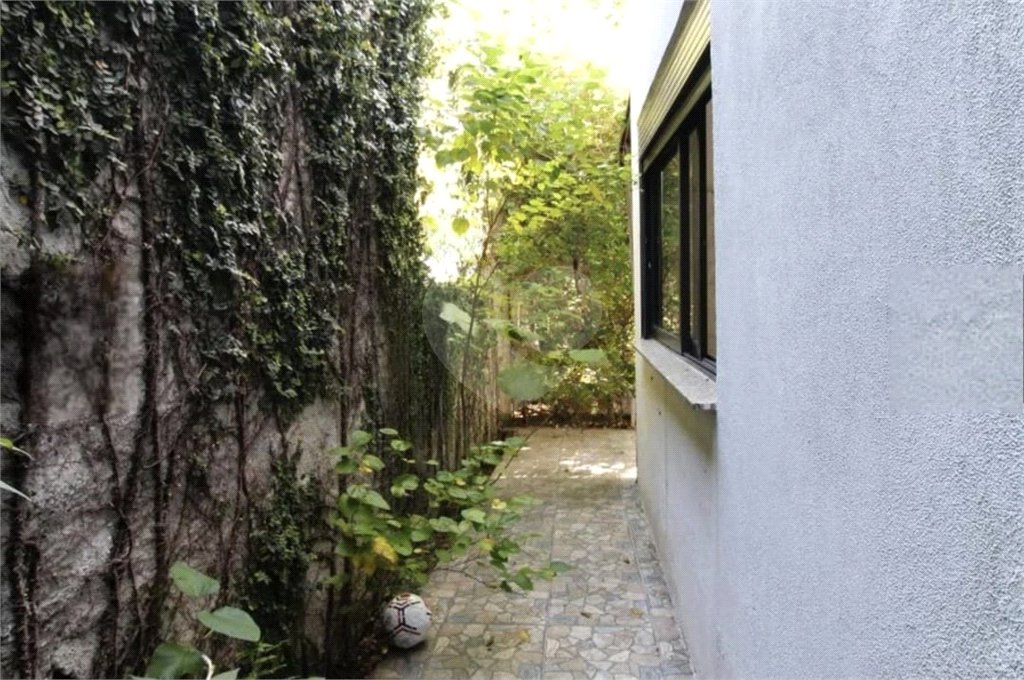 Casa no TREMEMBÉ Casa Estilo Rústico Industrial - JD GUAPIRA - CONDOMÍNIO FECHADO