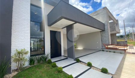 Casa à venda com 3 quartos, sendo 1 suíte,  no condomínio Residencial Villeneuve, São Carlos - SP