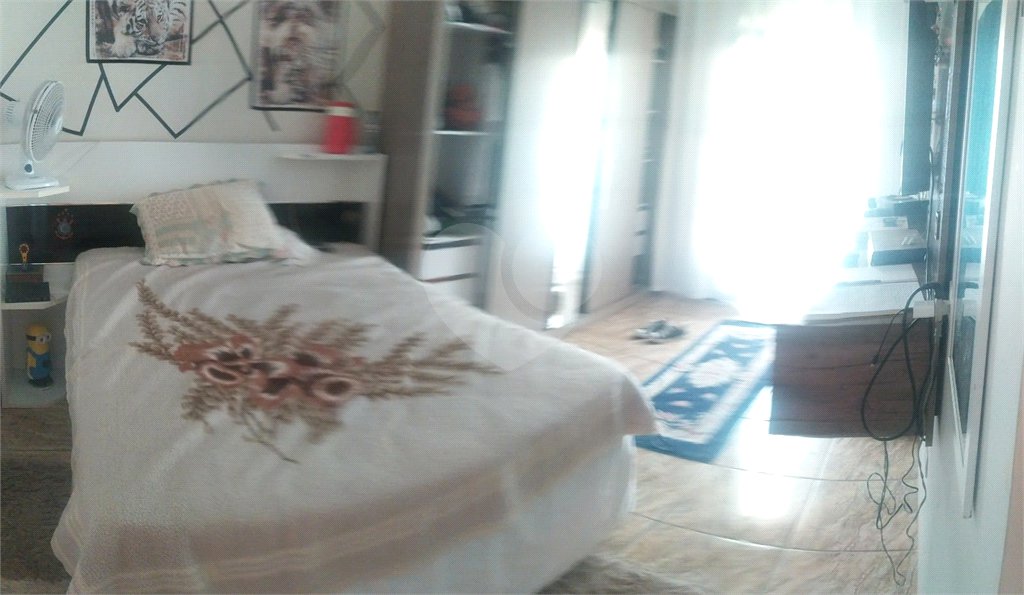 Linda casa com 3 suítes a venda na Vila Pasti em Louveira