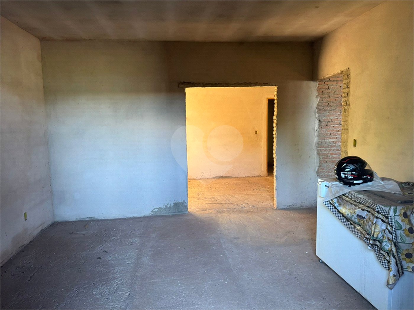 Casa á venda com 03 dormitórios, no residencial Itamarati em São Carlos.