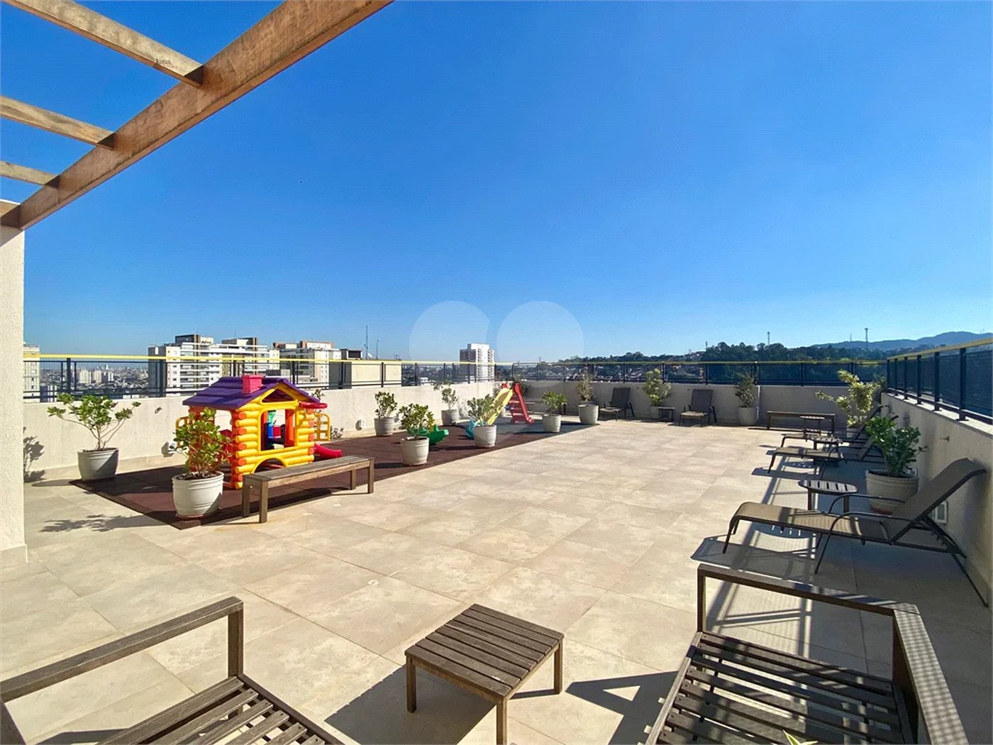 Apartamento para venda e locação com 2 quartos e 1 vaga na Vila Rosália