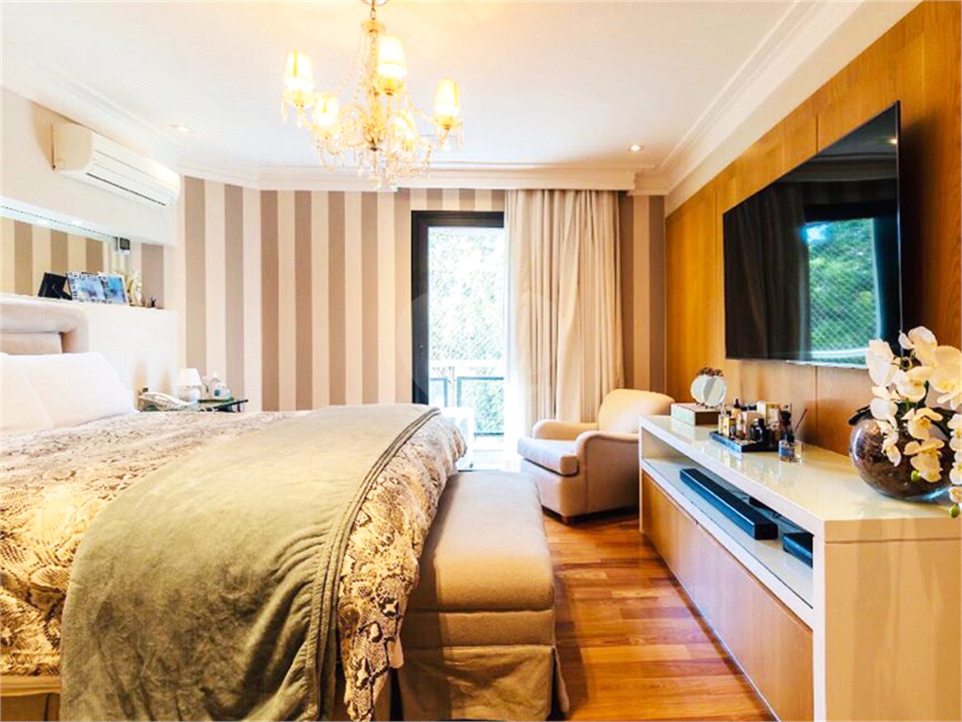 Apartamento à venda com 4 suítes em Alto da Boa Vista, São Paulo, SP