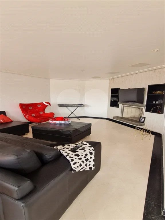 Apartamento à venda na Vila Carrão, 3 quartos (2 suítes)