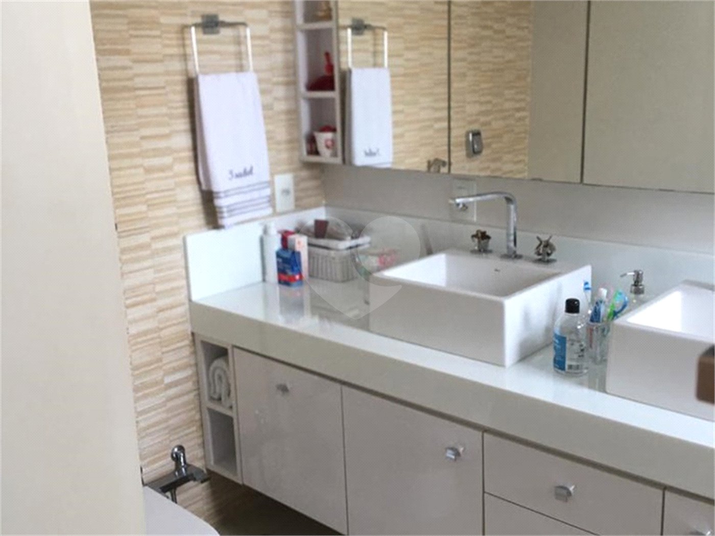 Apartamento para venda Alto de Santana com 220 m² de área primativa.