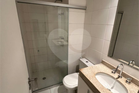 Apartamento para locação no Campo Belo com 51m², com 1 dormitório, 1 vaga, e lazer completo