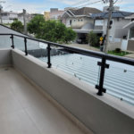 CASA A VENDA EM CONDOMINIO FECHADO, CONDOMINIO FLORADAS DO PARATEHY, URBANOVA, 3 SUÍTES, 2 VAGAS DE