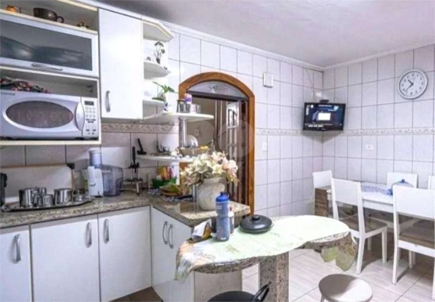 Sobrado à venda com 3 dormitórios na Vila Carrão