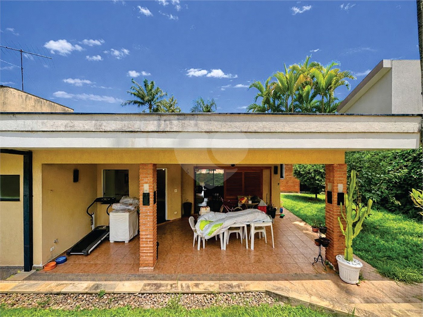Casa á venda – Granja Viana