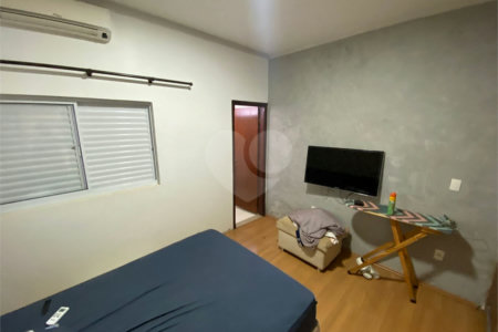 Casa térrea no Samambaia.