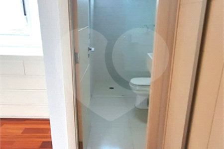 Apartamento Alto Padrão de 176m² na Aclimação — São Paulo/SP