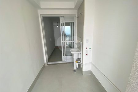 Apartamento com 3 quartos e varanda gourmet próximo do metrô
