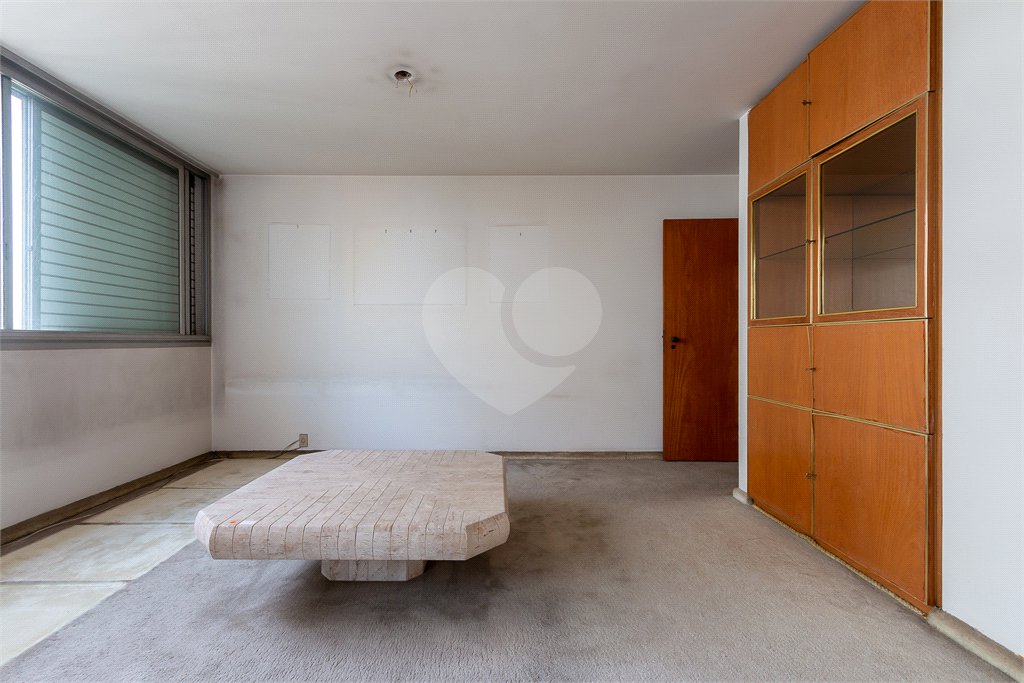 Apartamento para venda em Higienópolis com 3 dormitórios, - R Gabriel Dos Santos.Estuda Permuta.