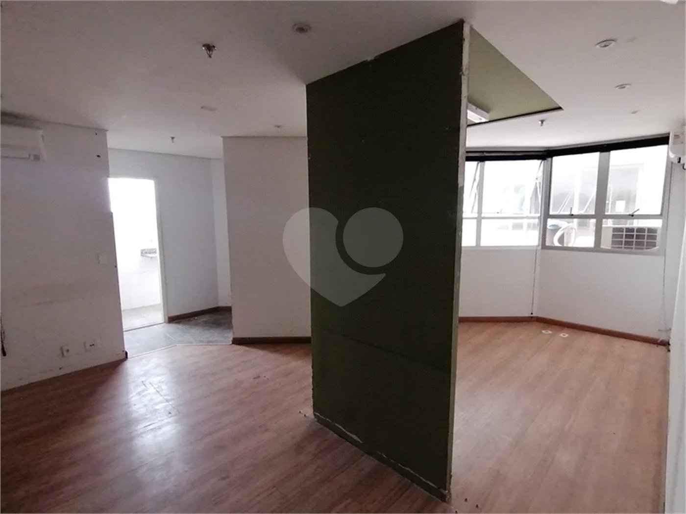 SALA COMERCIAL 40m2 VENDA/LOCAÇÃO NO CENTRO DE CAMPINAS