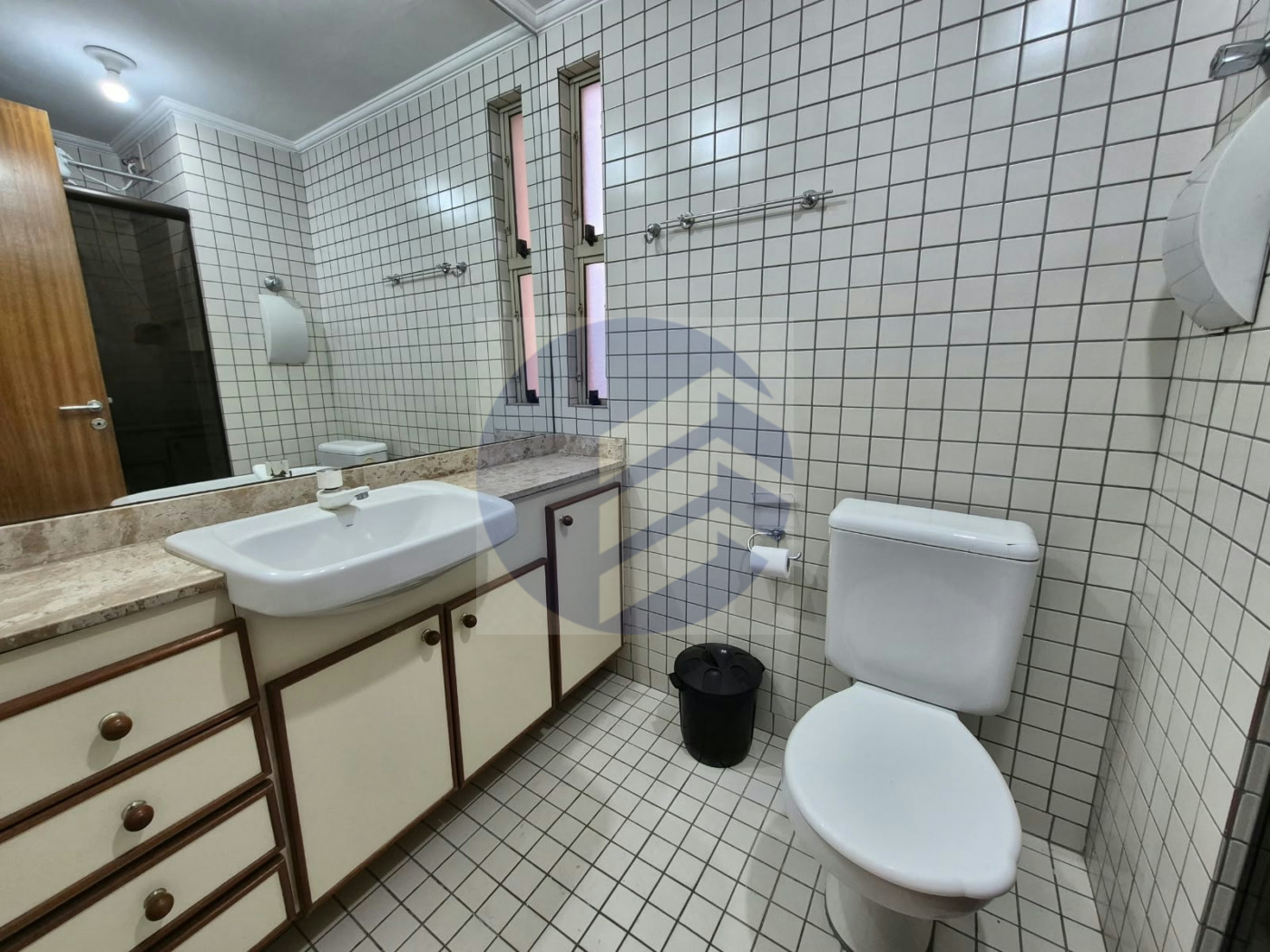 Apartamento à venda com 3 quartos, 1 banheiro e 1 vaga próximo à USP