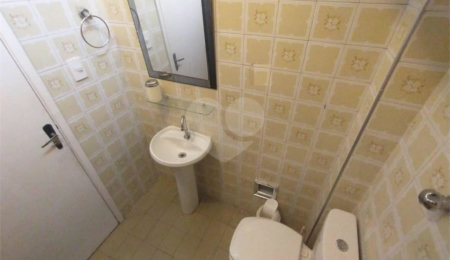 Sobrado à venda com 3 quartos em Vila Regente Feijó, São Paulo, SP