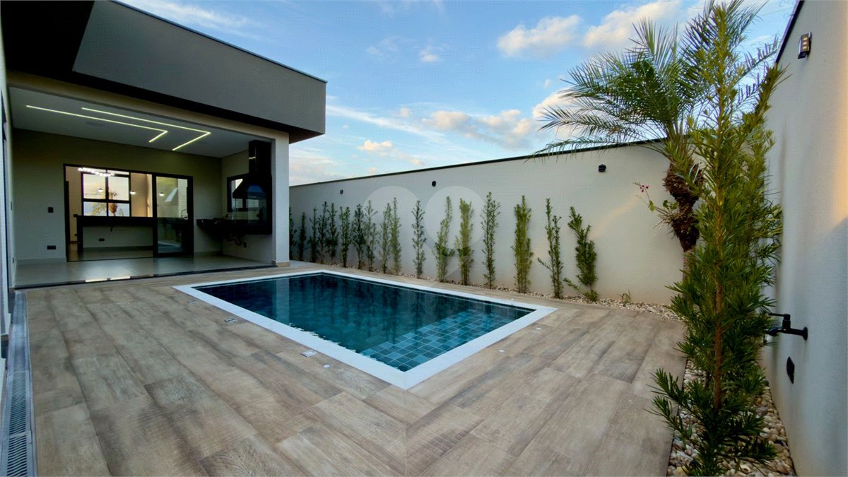 Casa térrea 3 dormitórios (3 suítes), espaço gourmet, piscina, 2 vagas garagem, condomínio fechado com ampla área lazer