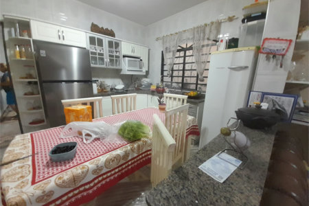 Casa a Venda no Jardim Belvedere