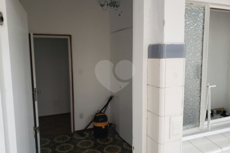 Apartamento para venda ou locação, 4 quartos (1 suíte), na Bela Vista, R Cincinato Braga
