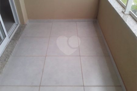 Apartamento no Condomínio Via Campus.