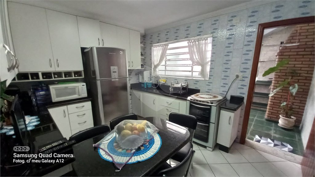 Sobrado à venda com 4 quartos, sendo 1 suíte, em Tremembé, São Paulo, SP