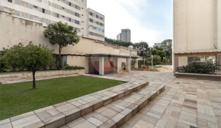 Apartamento à venda com 3 quartos, sendo 1 suíte,  em Vila Clementino, São Paulo, SP