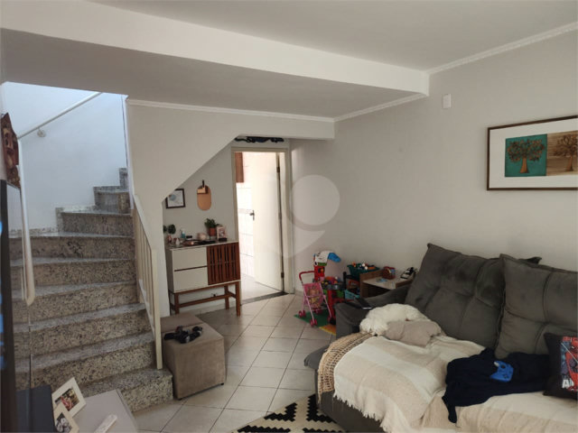 Sobrado à venda com 3 quartos, sendo 1 suíte,  em Tremembé, São Paulo, SP