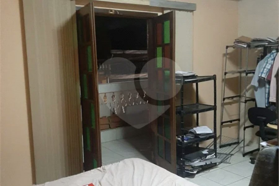 Sobrado à venda com 5 quartos, sendo 2 suítes, em Tremembé, São Paulo, SP