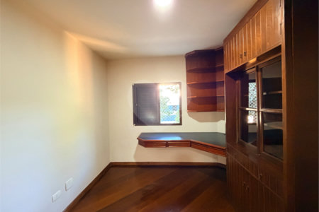 Apartamento à venda com 3 quartos, sendo 1 suíte, em Alto da Boa Vista, São Paulo, SP