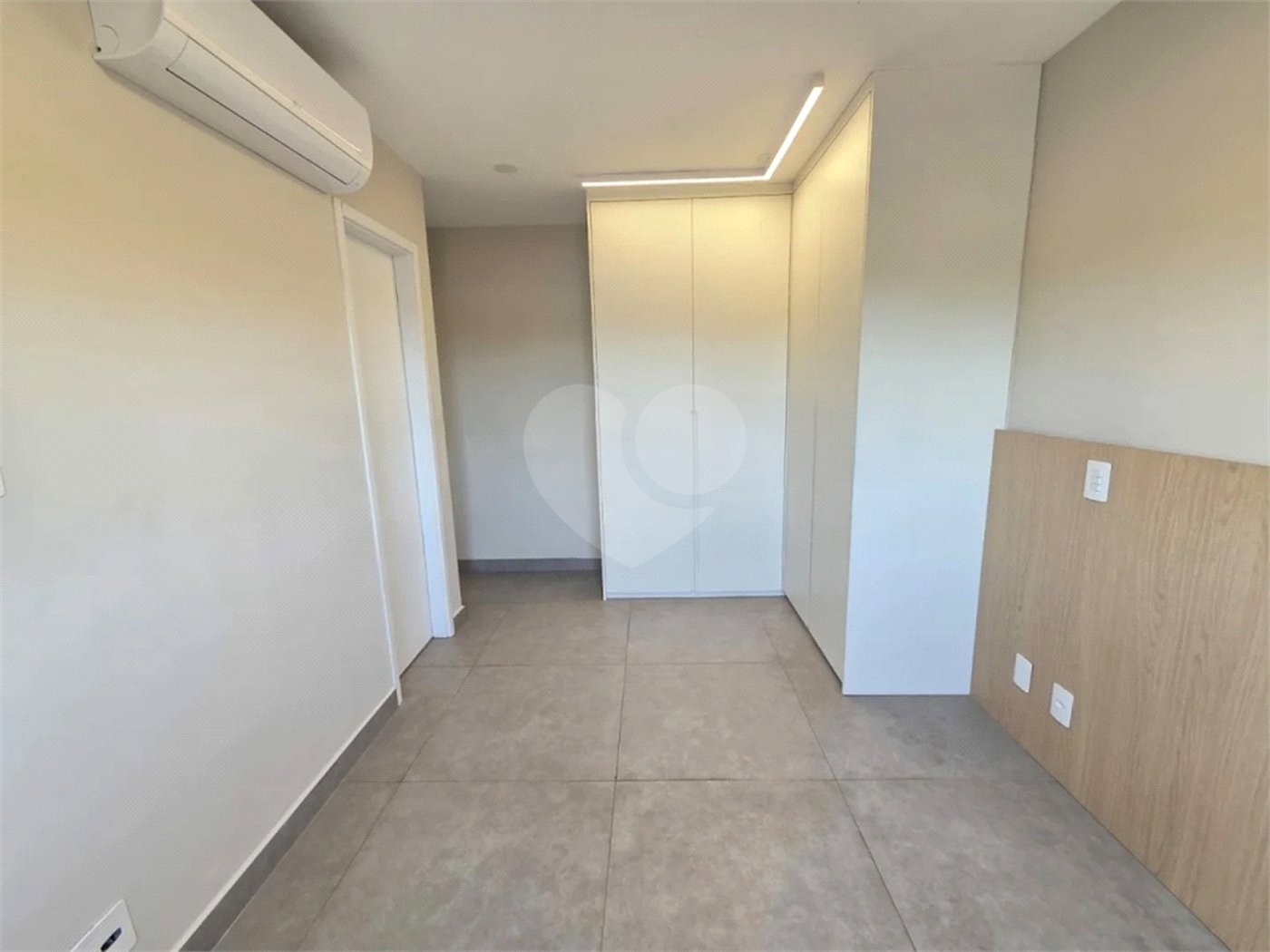Apartamento à venda ou para alugar com 2 quartos, sendo 1 suíte,  em Planalto Paulista, São Paulo, SP