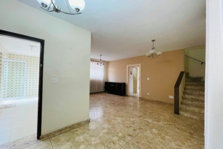 Sobrado para alugar por R$ 9.000,00/mês - Aparecida - Santos/SP