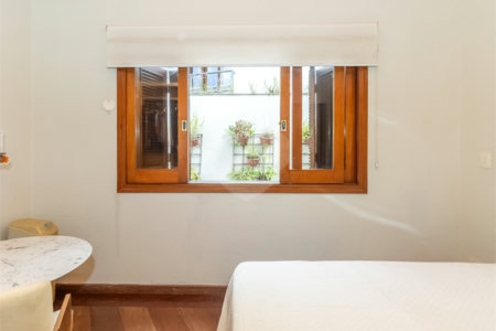 Casa à venda com 4 quartos, sendo 2 suítes, em Jardim Marajoara, São Paulo, SP