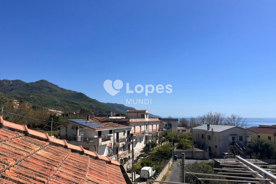 Apartamento com 2 quartos à venda em San Lucido, Itália – Próximo à praia