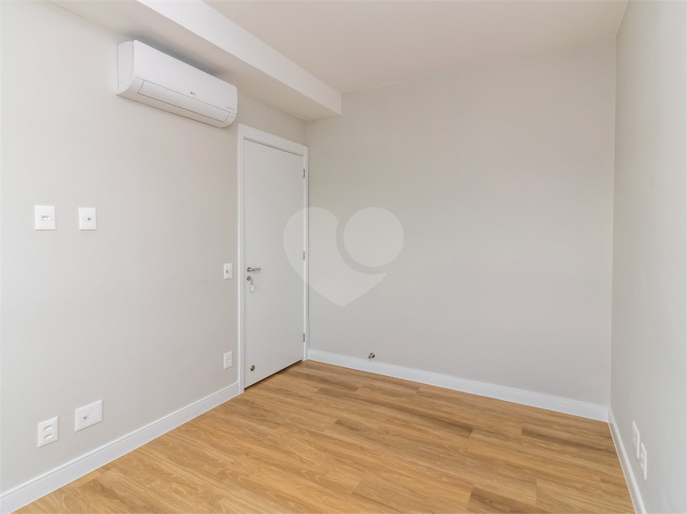 Apartamento à venda com 4 quartos, sendo 2 suítes, em Brooklin, São Paulo, SP