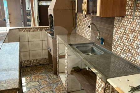 Casa Ampla e Versátil na Vila Marcelino — Excelente Espaço e Pronta para Ocupação Imediata!