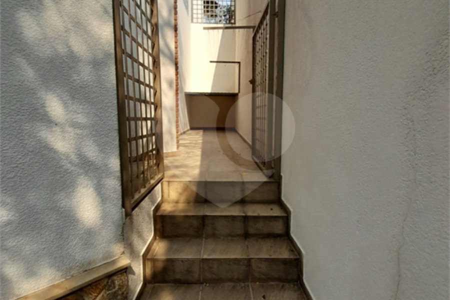 3 AMPLAS SUITES MAIS ECRITORIO MUITO VERDE E AMPLO QUINTAL