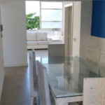 Apartamento Residencial à venda, Pitangueiras, Guarujá - AP0444.