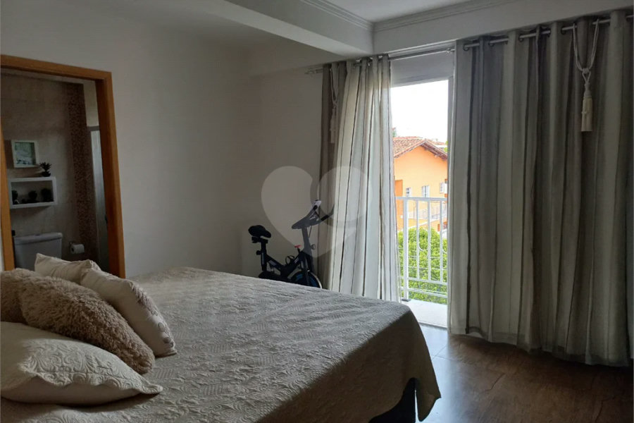 Sobrado à venda com 3 quartos, sendo 1 suíte, em Vila Mazzei, São Paulo, SP
