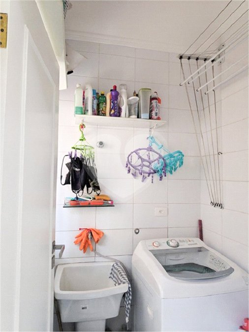 Casa à venda com 3 quartos, sendo 1 suíte, no condomínio Mariana, São Paulo - SP