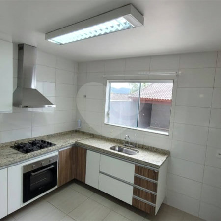 Sobrado à venda com 2 quartos, sendo 1 suíte,  em Vila Suissa, Mogi das Cruzes, SP