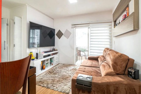 Apartamento à venda com 2 quartos em Aclimação, São Paulo, SP