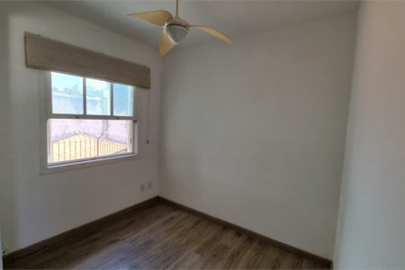Casa à venda com 3 quartos, sendo 1 suíte, no condomínio Residencial Villagio, São Paulo - SP