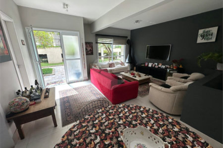Casa à venda com 3 quartos, sendo 2 suítes, no condomínio Townhouse Village Morumbi, São Paulo - SP