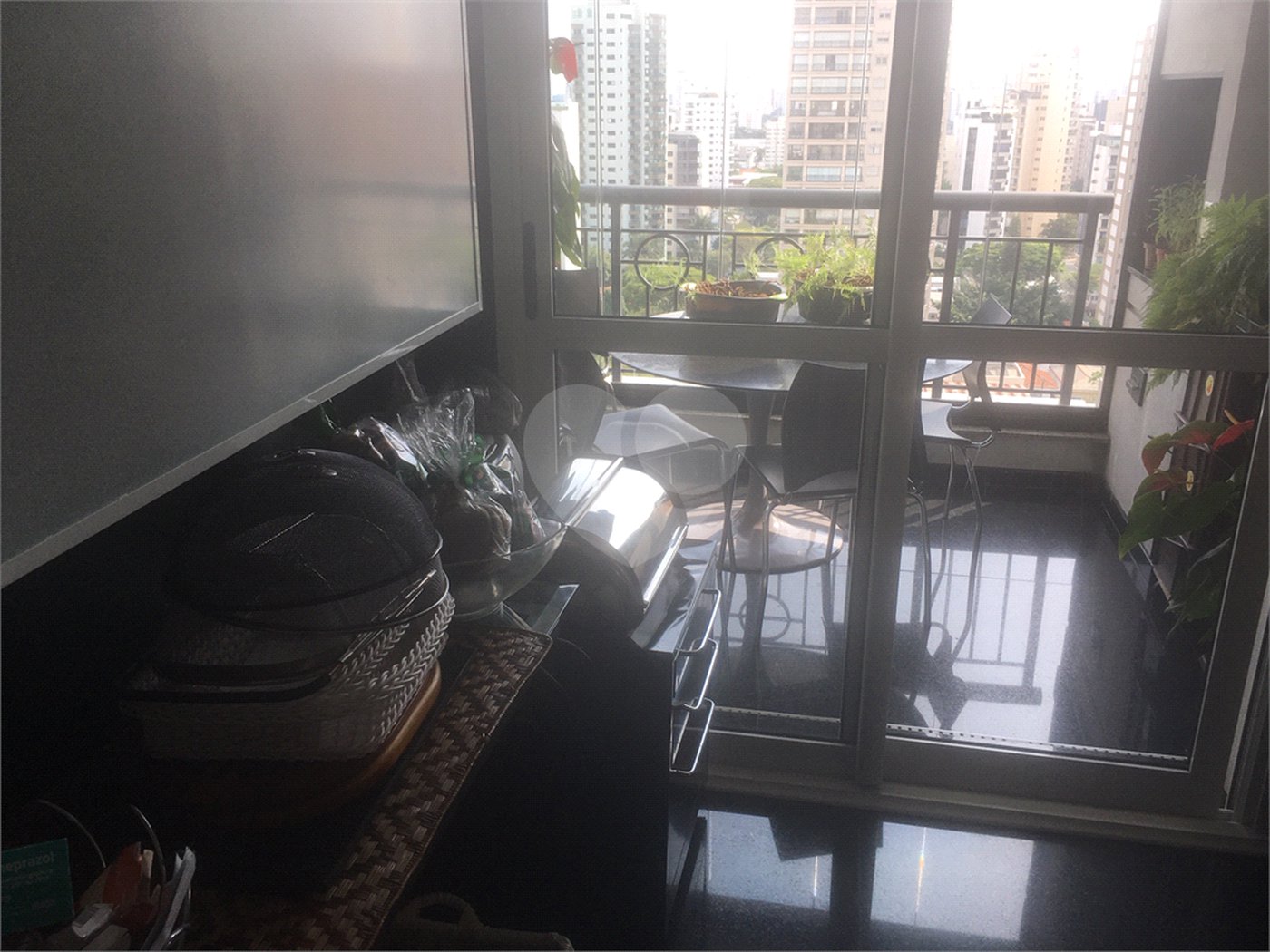 Apartamento à venda com 4 quartos, sendo 3 suítes, em Moema, São Paulo, SP