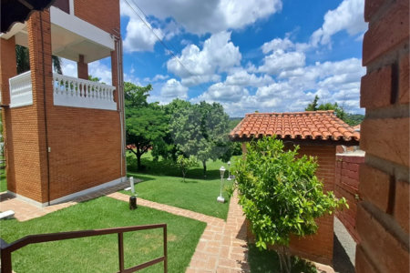 Casa à venda com 3 quartos, sendo 1 suíte, no condomínio Residencial Vale das Laranjeiras, Indaiatuba - SP