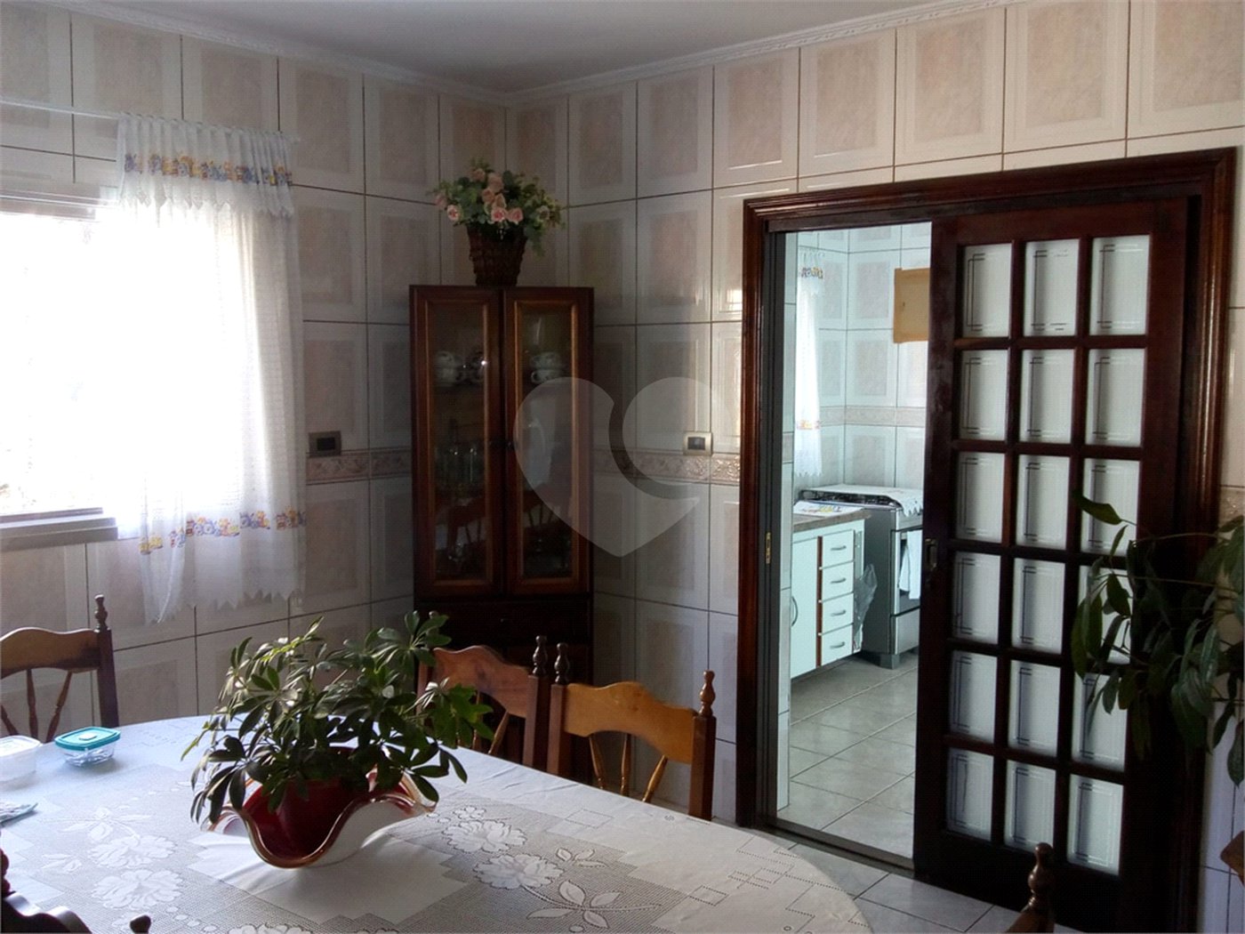 Sobrado à venda com 3 quartos, sendo 1 suíte,  em Tremembé, São Paulo, SP