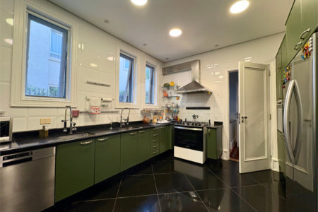 Casa à venda com 5 quartos, sendo 4 suítes, no condomínio Pignatari, São Paulo - SP