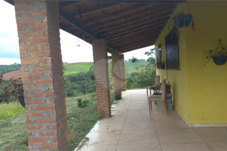 Chácara à venda com 4 quartos, sendo 1 suíte,  em Loteamento Quinta da Mata, Ibiúna, SP